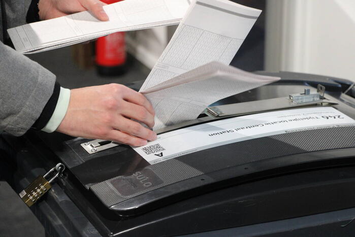 In de rij voor tweede kamerverkiezingen