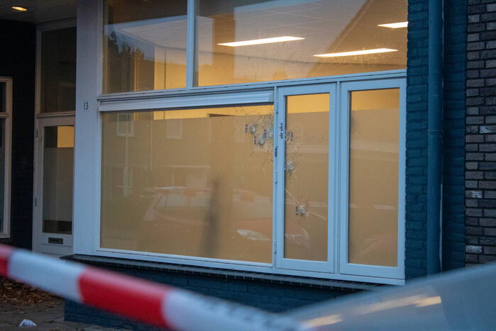 Kogelgaten aangetroffen in bedrijfspand