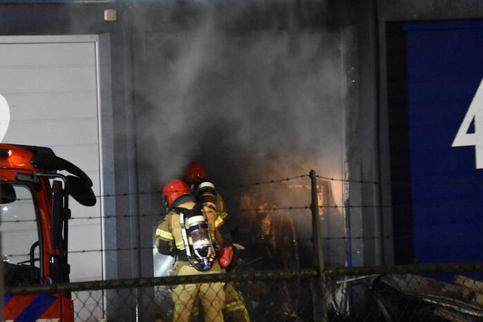 Hevige brand in opslagbox