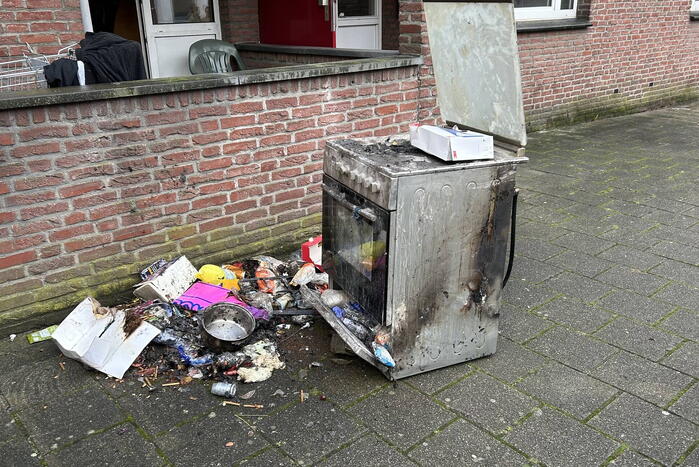 Bewoner gewond bij brand in woning