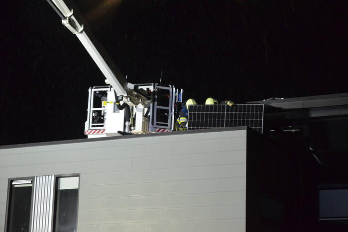 Zonnepanelen komen los door harde wind