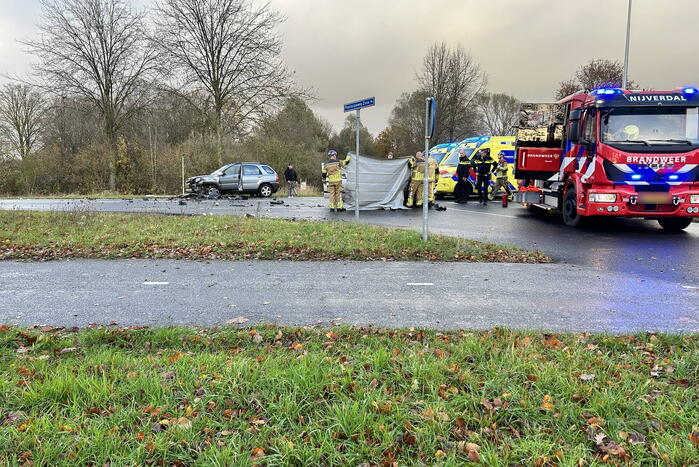 Gewonde na flink ongeval op kruising