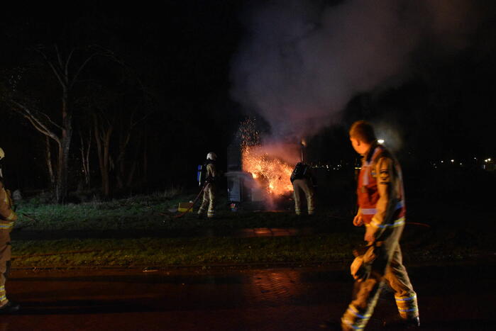 Flinke brand in grote container