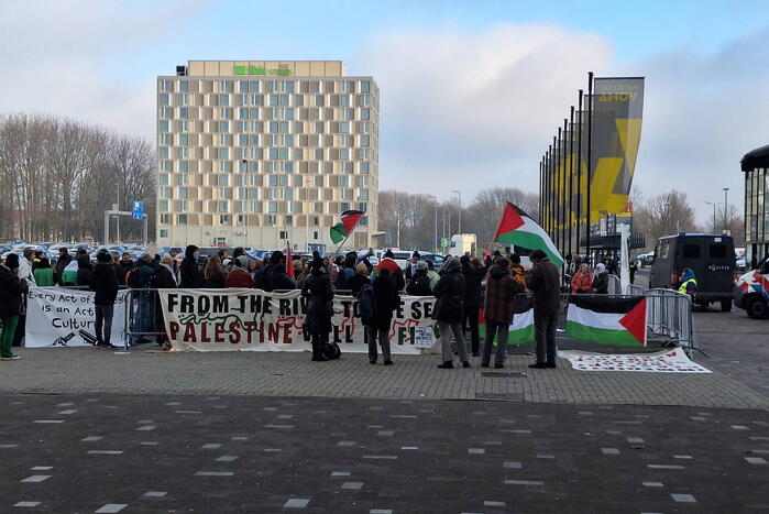 Waarschuwingsschot gelost bij demonstratie