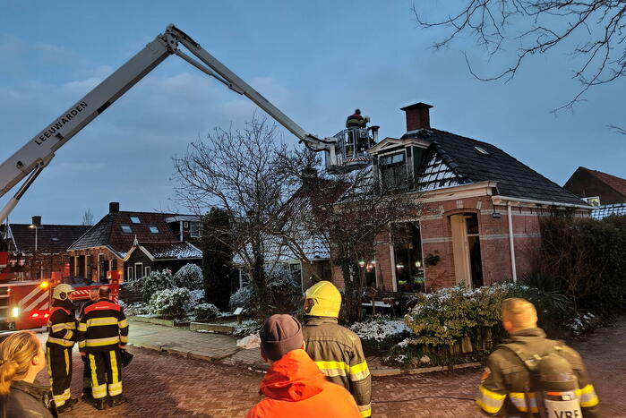 Schoorsteenbrand snel onder controle