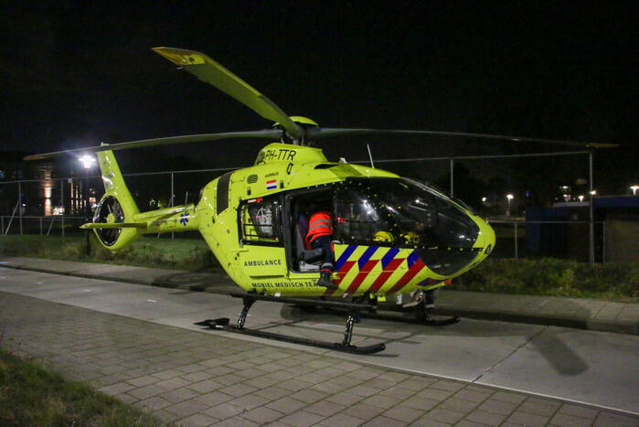 Traumateam assisteert bij medische noodsituatie