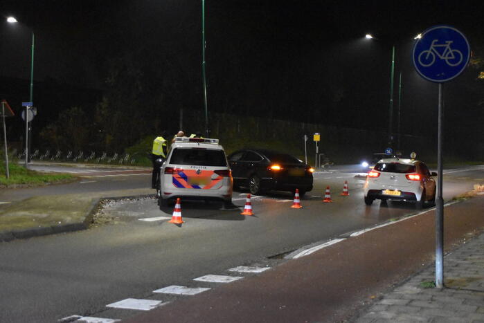 Opnieuw auto tegen lantaarnpaal gecrasht