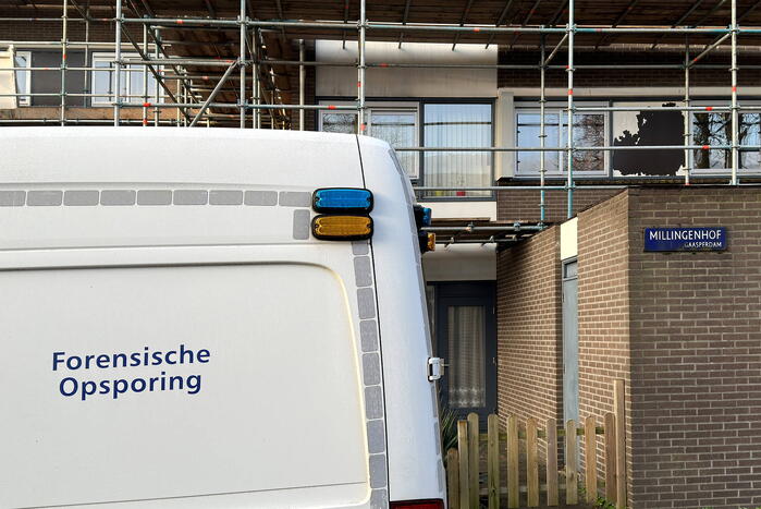 Schade door explosie in portiek