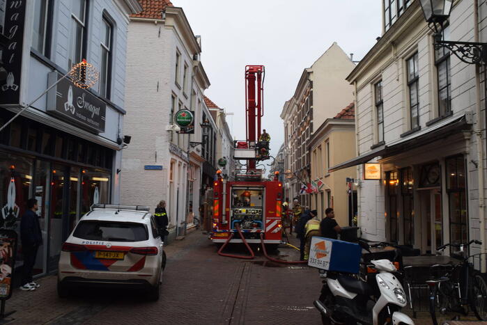 Brand in restaurant geblust