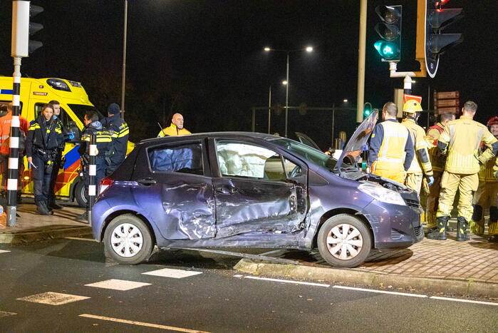 Inzittende bekneld bij verkeersongeval