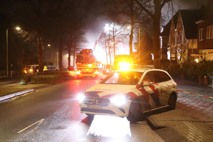Uitslaande brand zorgt voor veel rookontwikkeling