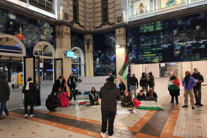 Palestijn verzet in stationshal