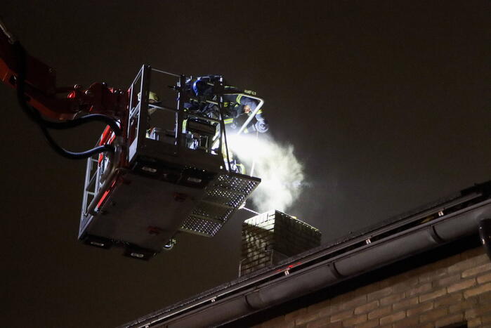 Oplettende buren merken schoorsteenbrand op