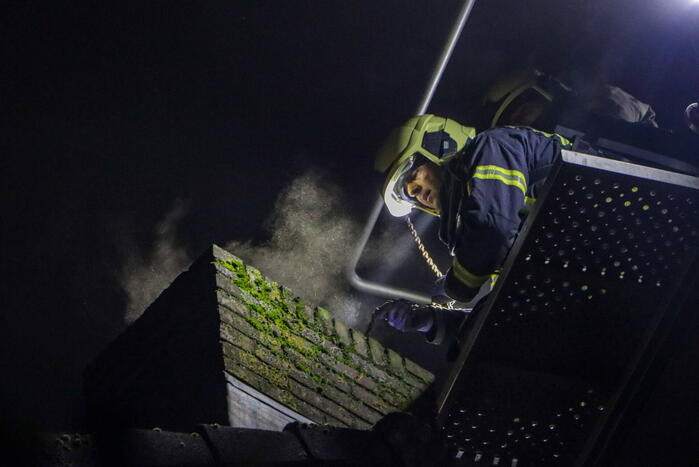 Oplettende buren merken schoorsteenbrand op