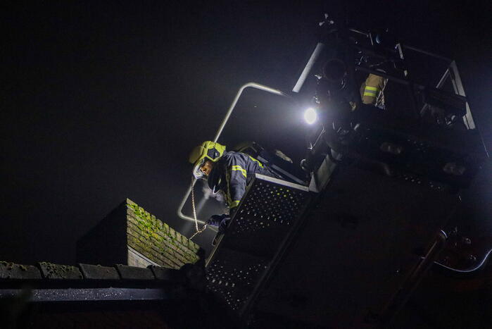 Oplettende buren merken schoorsteenbrand op