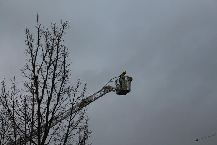 Zeven woningen ontruimd nadat steiger instort door wind