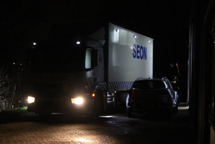 Brandweer verricht metingen in pand