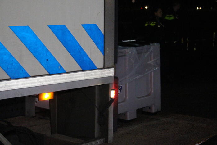 Brandweer verricht metingen in pand