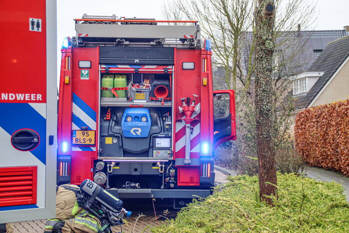 Zolder loopt flinke schade op door brand