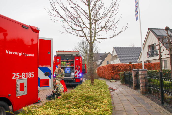 Zolder loopt flinke schade op door brand