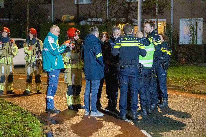 Voordeur zwaar beschadigd door explosie