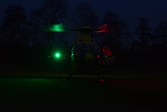 Scooterrijder zwaargewond bij aanrijding met pick-up truck