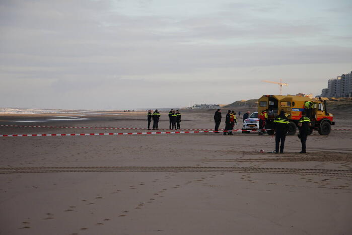 Levenloos lichaam aangetroffen op strand