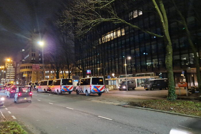 Ruim 100 voetbalsupporters aangehouden