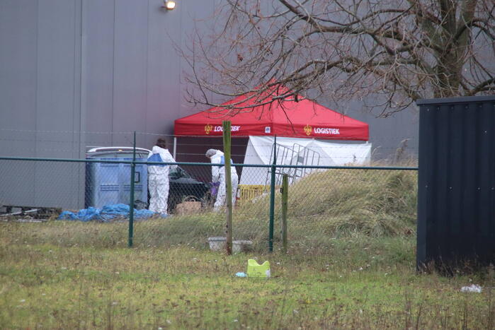 Groot politie onderzoek bij werkadres vermiste man