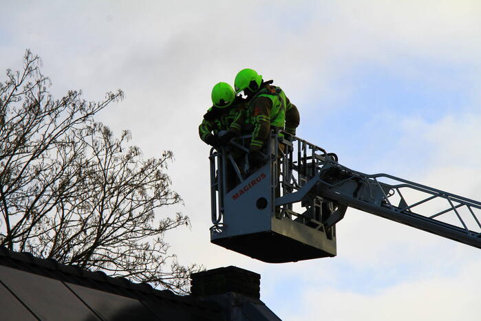 Brandweer heeft schoorsteenbrand snel onder controle