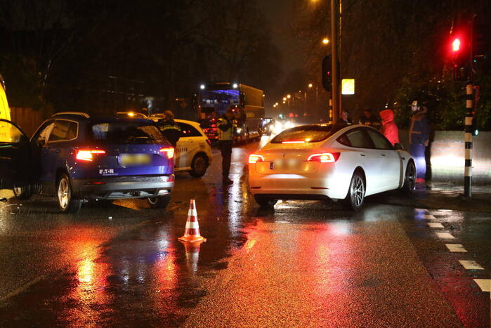 Flinke schade bij ongeval op kruising