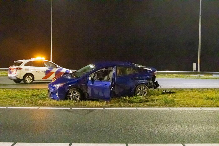 Flinke schade bij botsing op snelweg