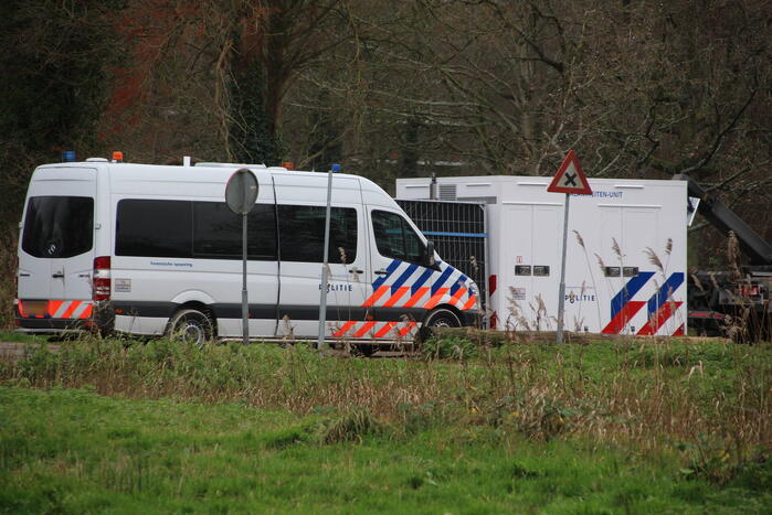 Overleden persoon aangetroffen in park