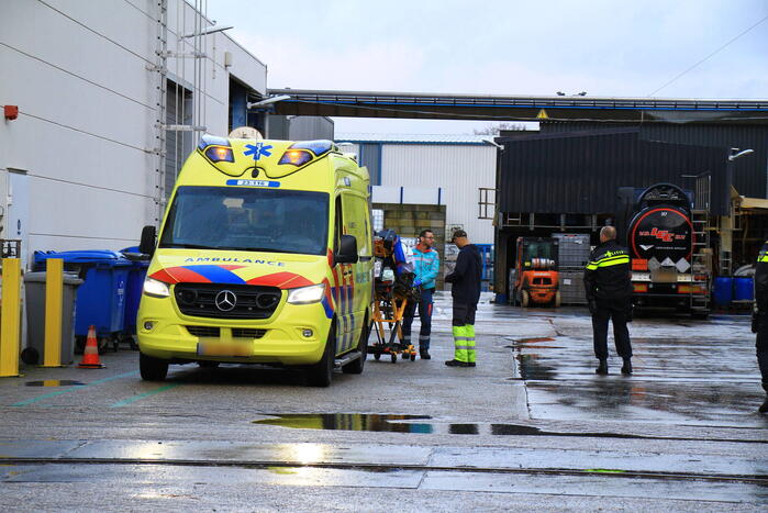 Persoon gewond na bedrijfsongeval met gevaarlijke stof