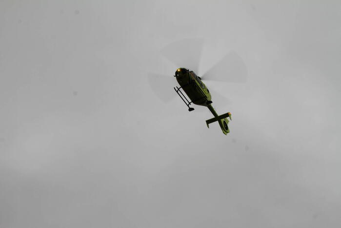 Fietser ernstig gewond bij aanrijding met personenauto