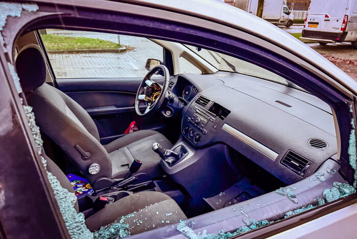 Gesloopte personenwagen aangetroffen