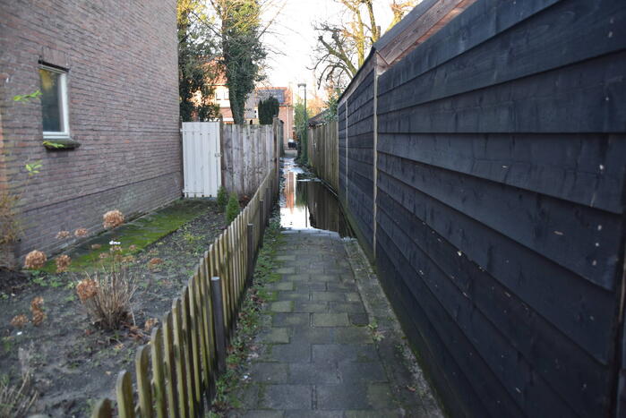 Meerdere garageboxen onderwater door hevige regenval