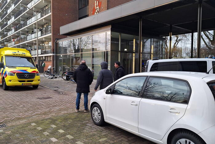 Gewonde na steekincident in flat
