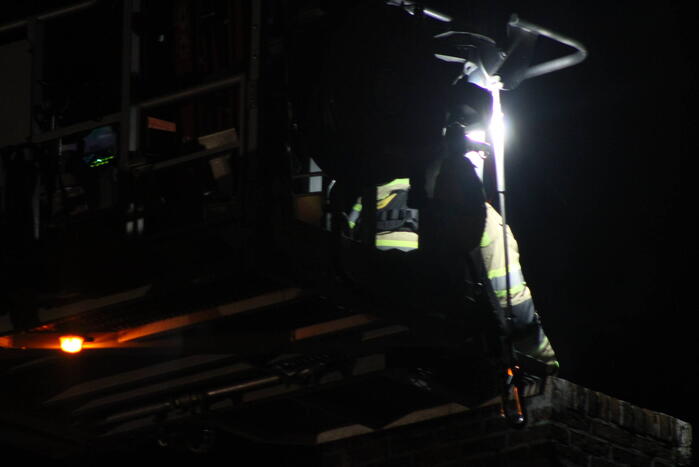 Brand in schoorsteen van vrijstaande woning