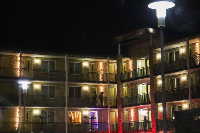 Arrestatieteam valt woning binnen