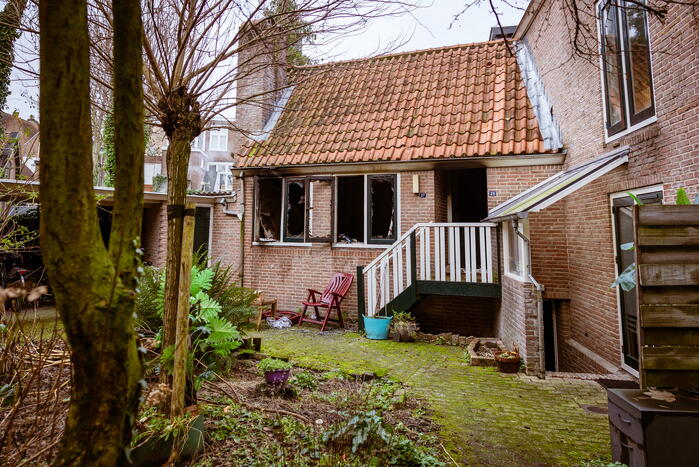 Veel schade bij woningbrand
