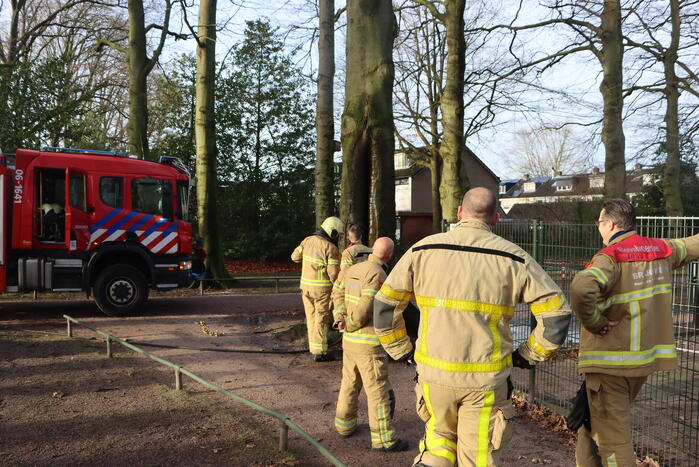 Inwendige boombrand gedoofd