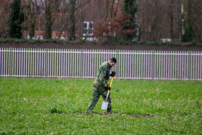 Straat afgezet na aantreffen vuurwerkbom