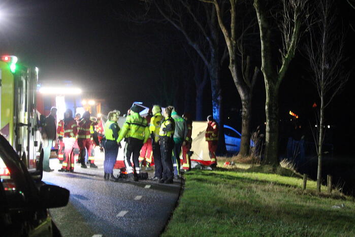 Voetganger overleden en twee zwaargewond bij aanrijding met personenauto