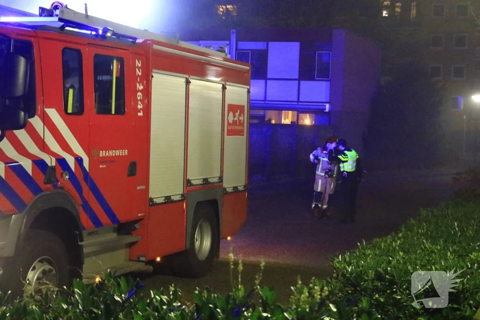 Poging tot in brand steken van vier voertuigen