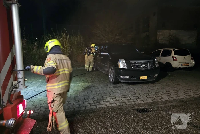 Beginnende autobrand snel geblust