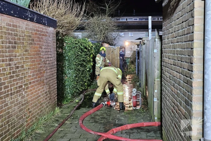 Brand in schuur van woning snel geblust
