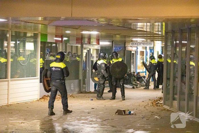 Mobiele Eenheid ingezet na ongeregeldheden