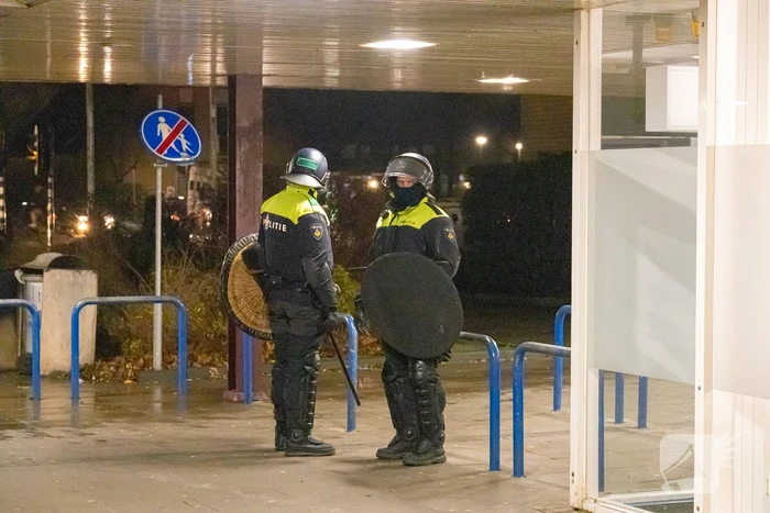 Mobiele Eenheid ingezet na ongeregeldheden