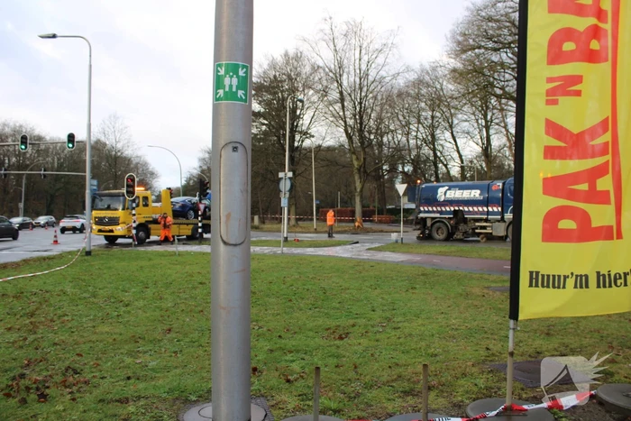 Weg afgesloten na ernstige aanrijding vanwege onderzoek